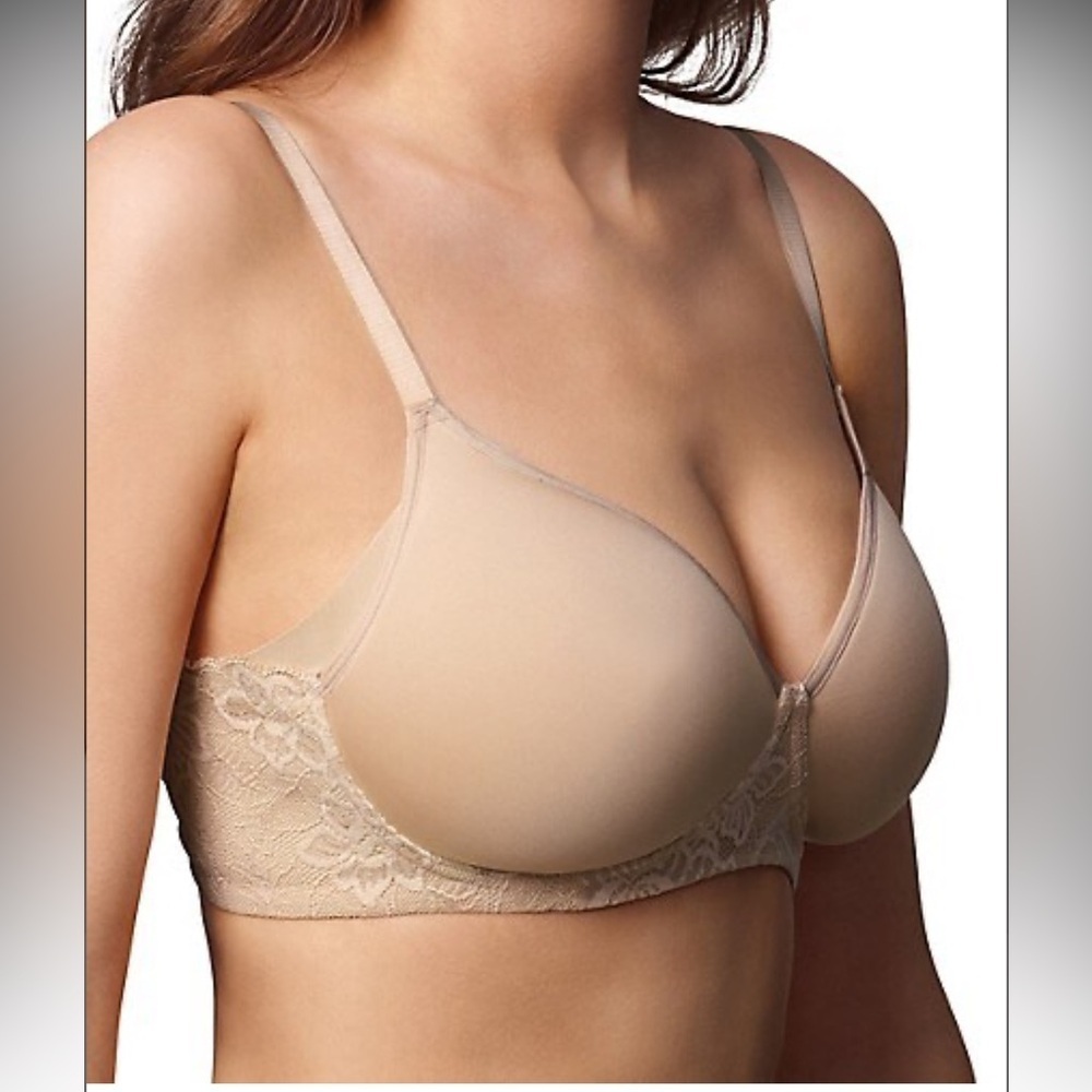 Wonderbra

Floral Lace Wire-Free Bra E7454